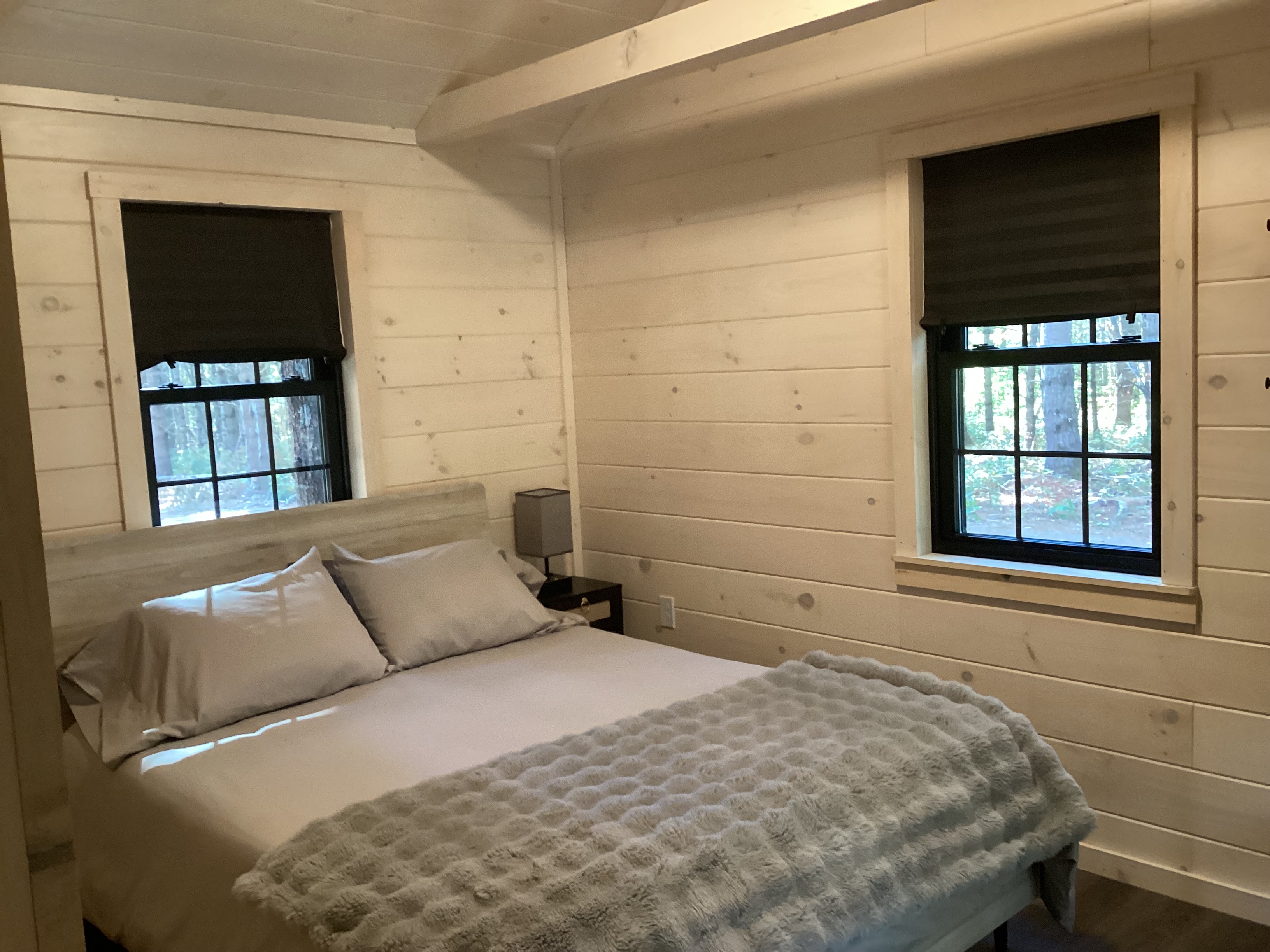 Dickinson Bed and black out blinds