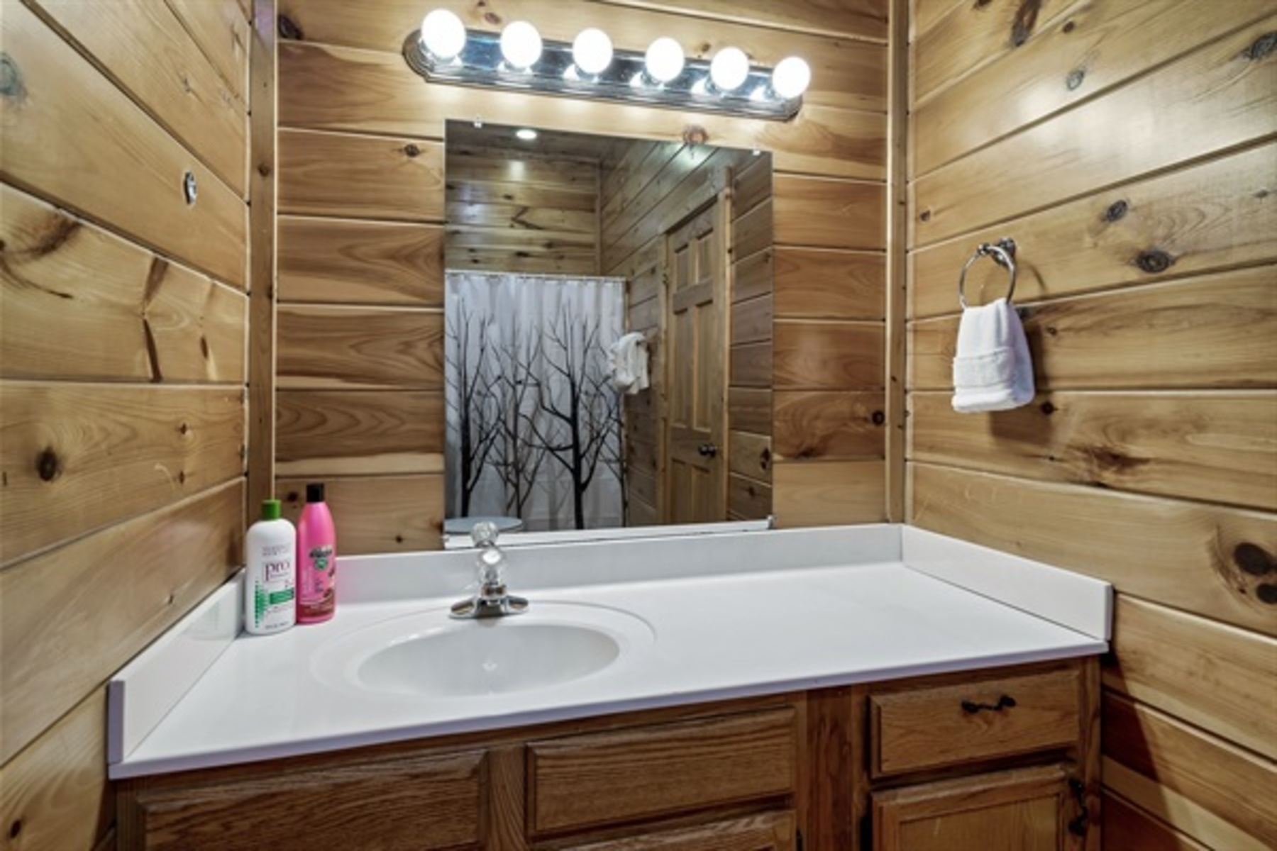 Share a spacious Jack and Jill bathroom that keeps mornings smooth and evenings easy for families.