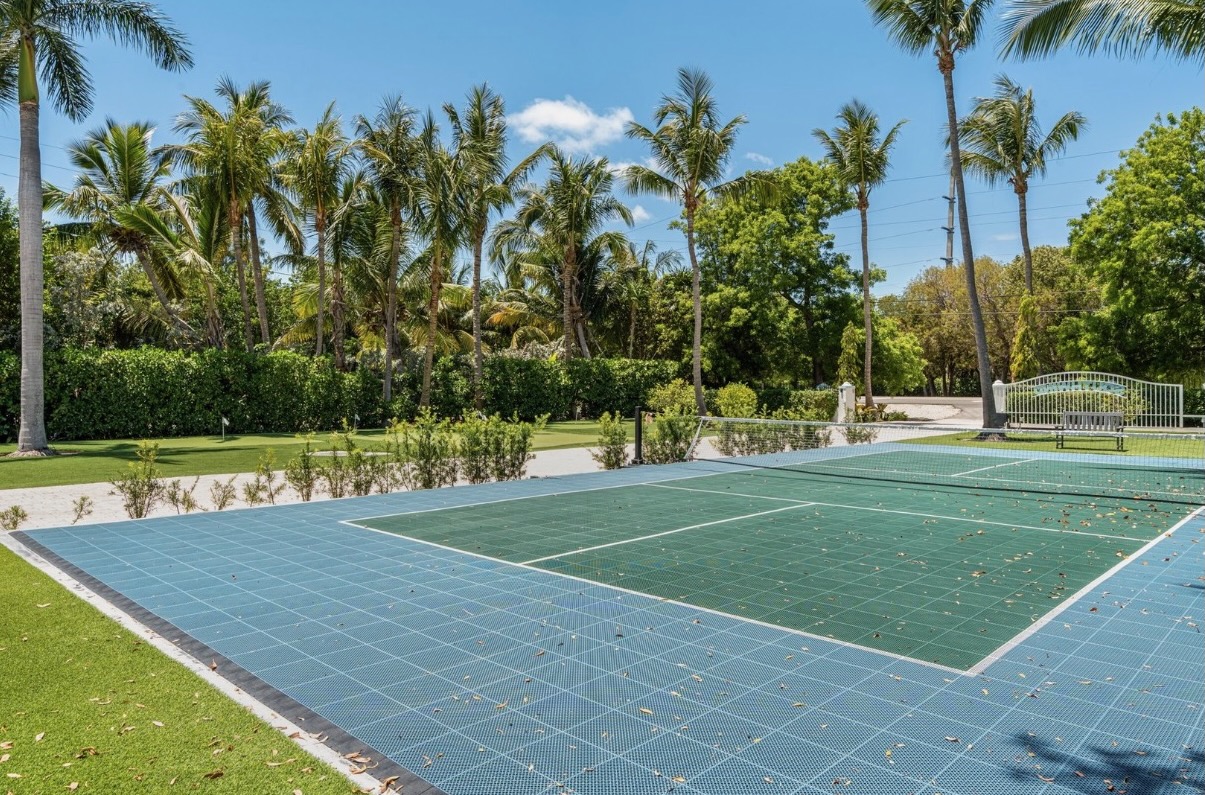 Pickleball court with accessories