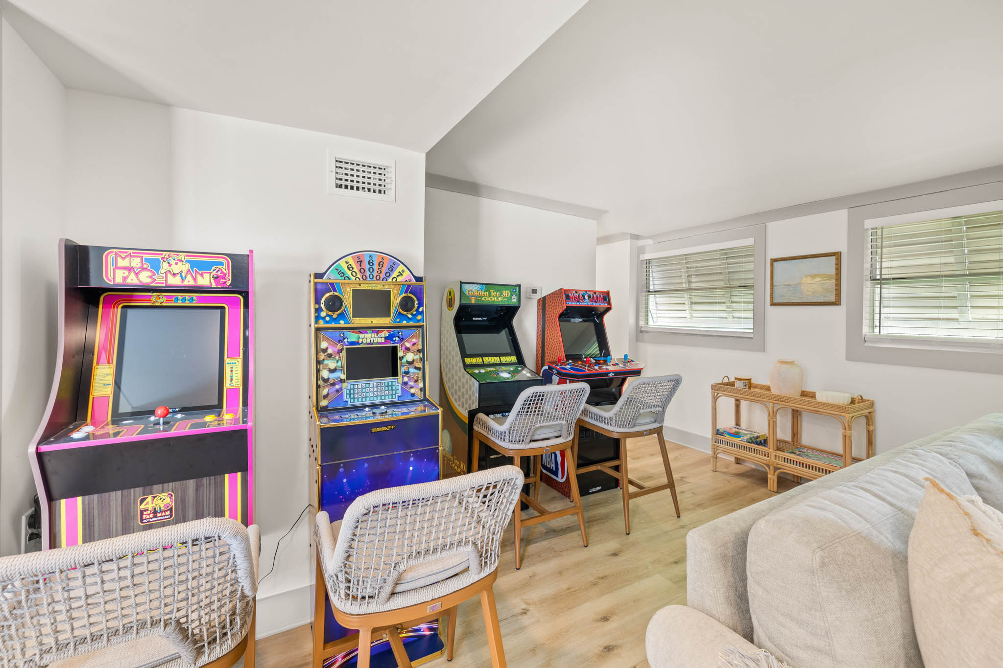 EasyGulfAccess/Waterfront/Heated Pool/ArcadeGames! 4