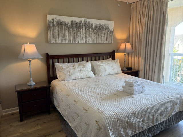 King in 2nd Bedroom