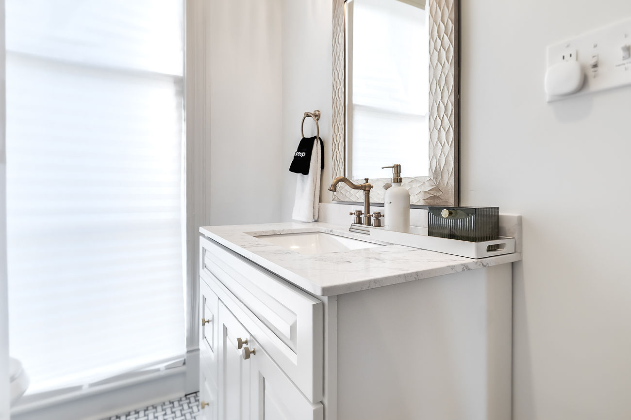 Full Bathroom -Upstairs