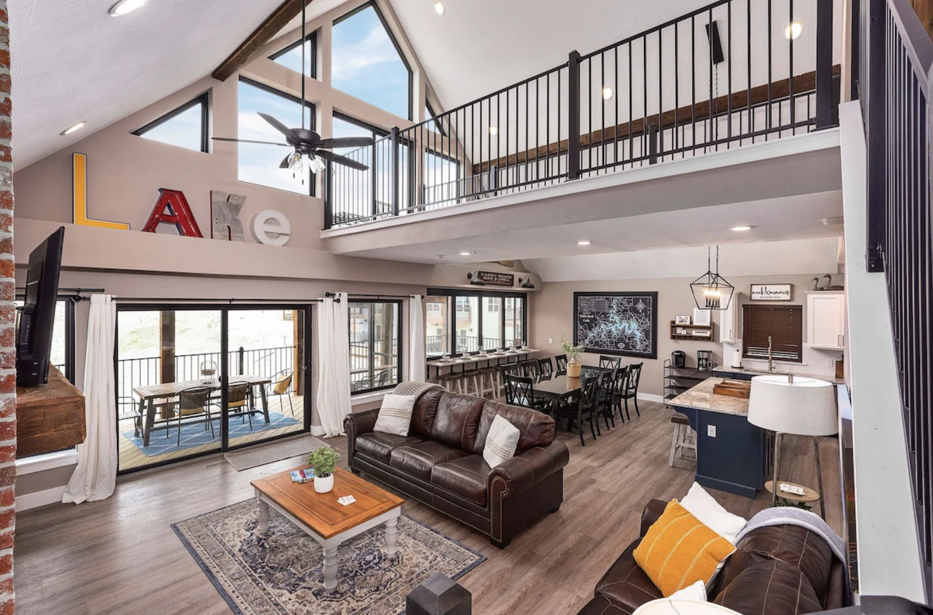 7 to 10 Bedroom Lodges