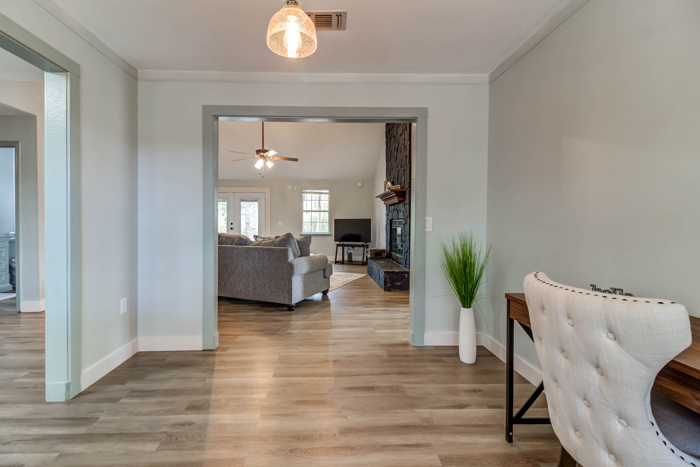 Pet Friendly + Close to Casinos + Ample Parking 6