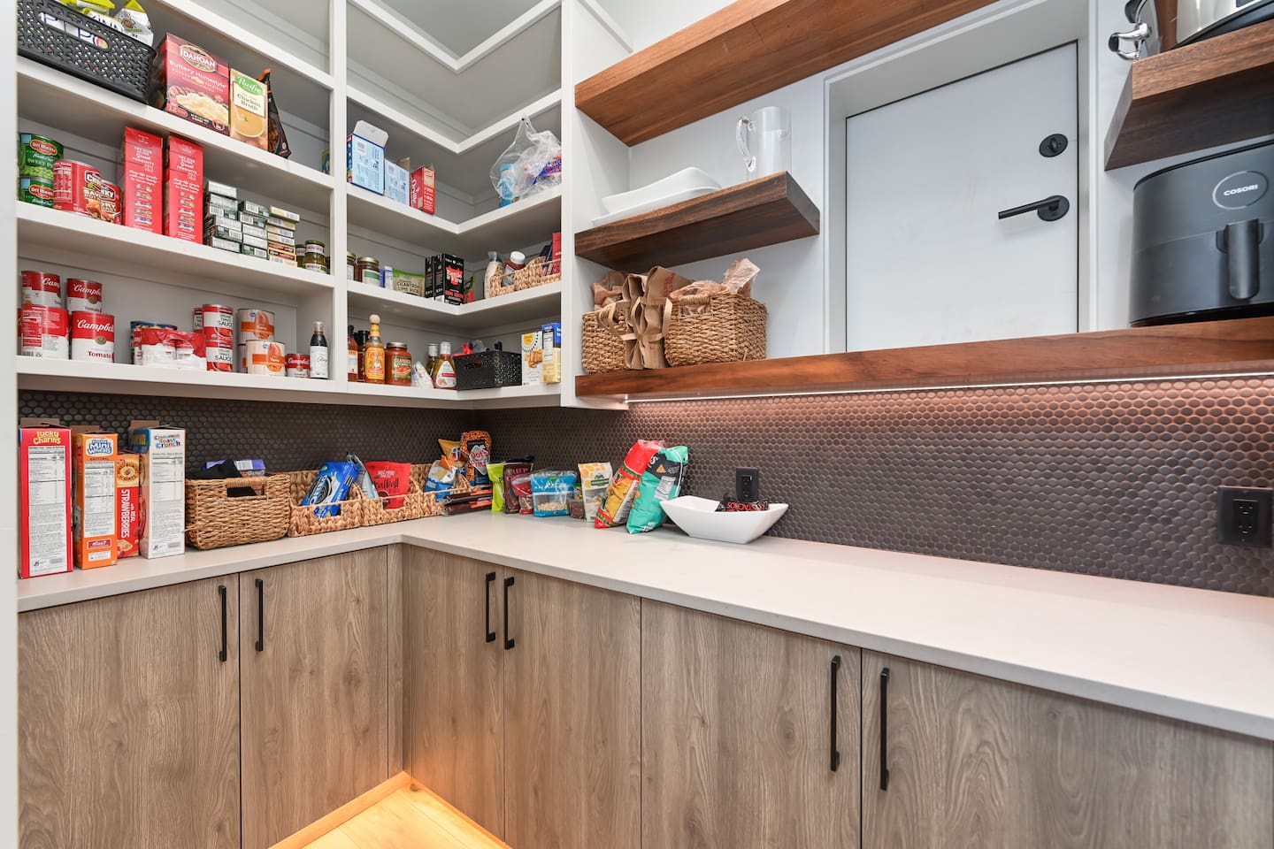 Plenty of room for your snacks.