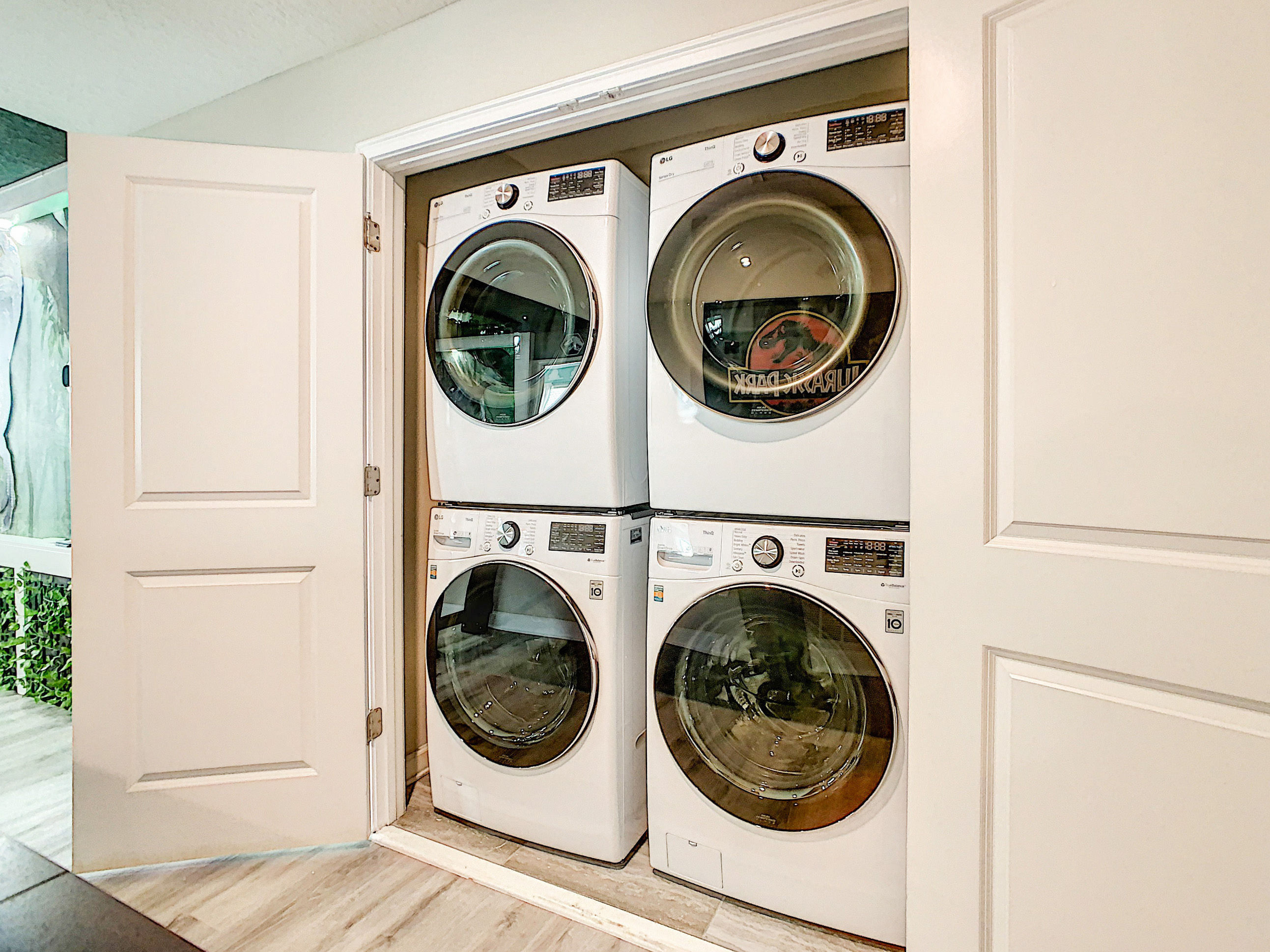 2 Washing Machines-2 Dryers-FREE To Use