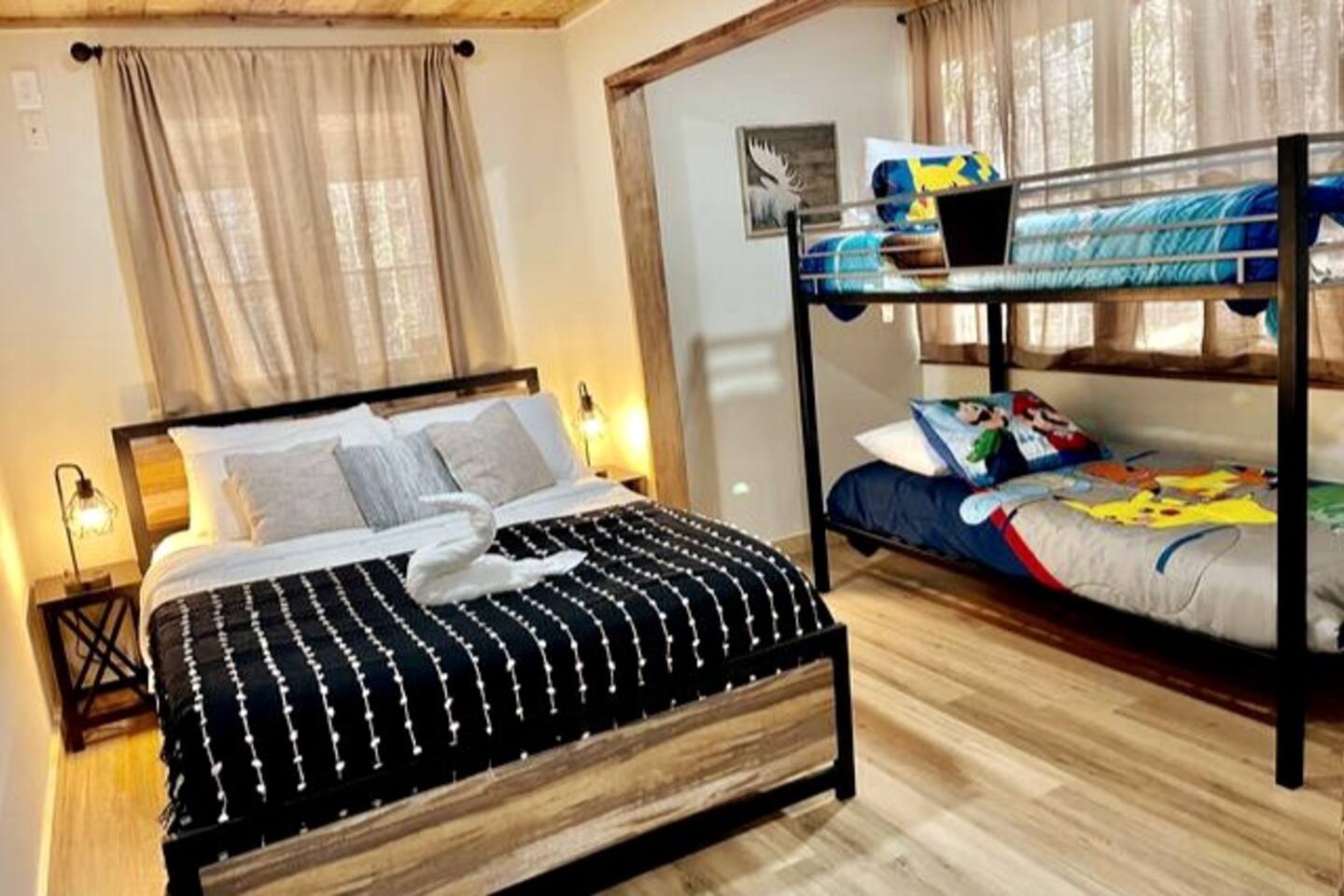 Bedroom#4 - Queen Bed, 2 twin Beds and En-suite bath