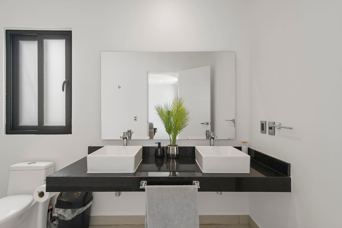 Master bathroom 