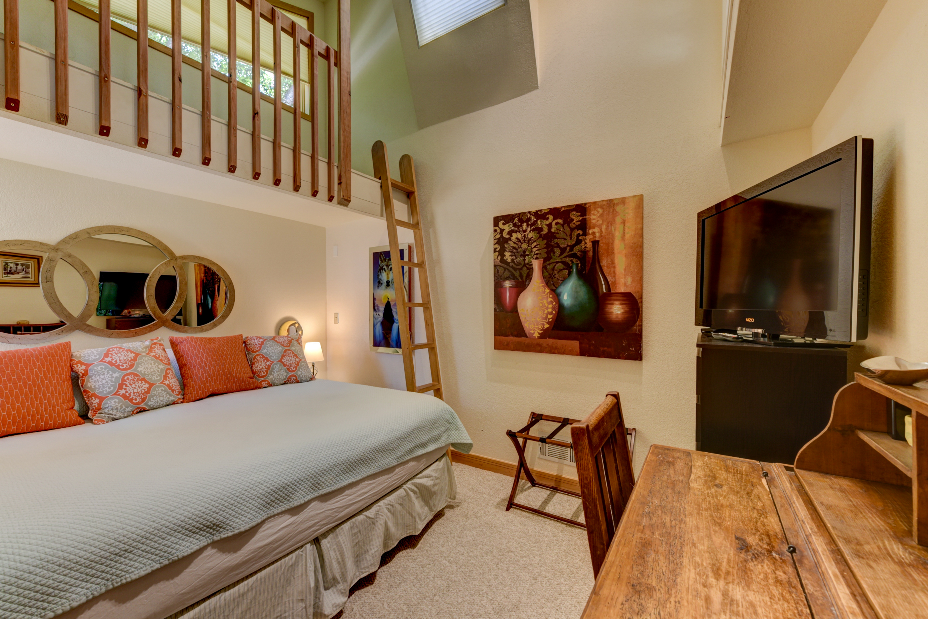 2nd bedroom, ladder removed