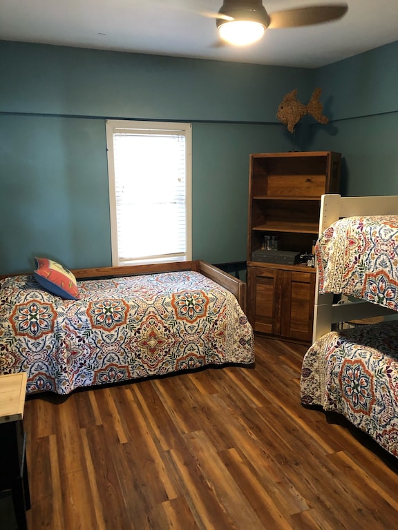 1st Floor-Sleeps 4
