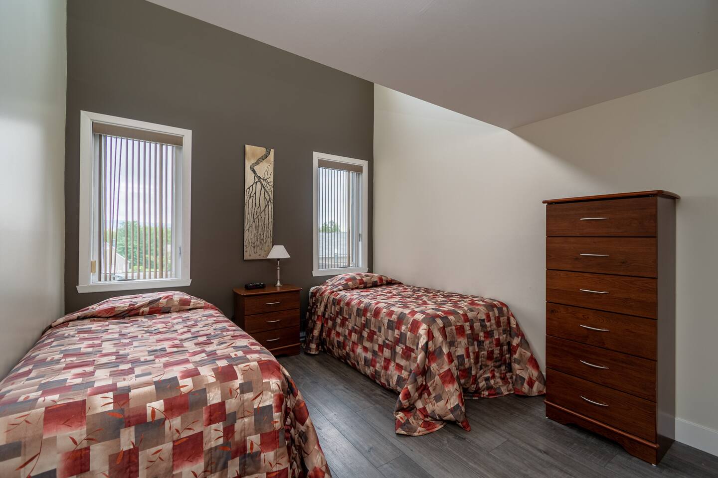 Chambre avec 2 lits doubles