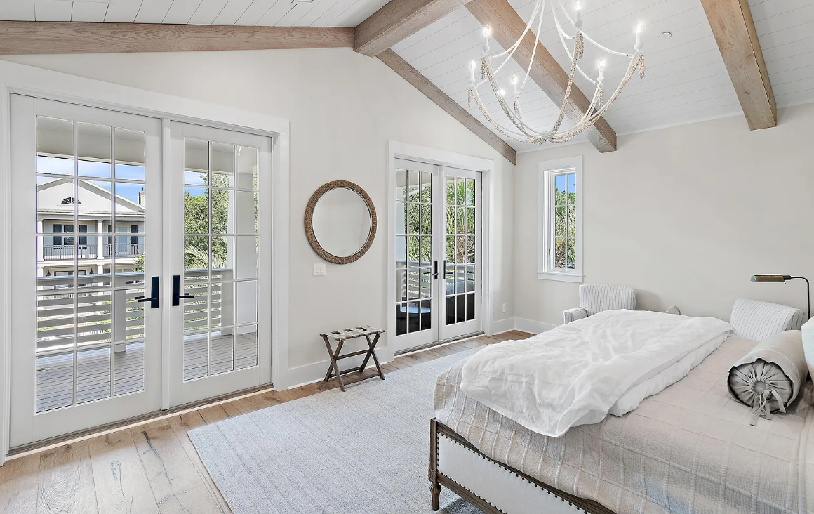 Master Bedroom (2nd Level)