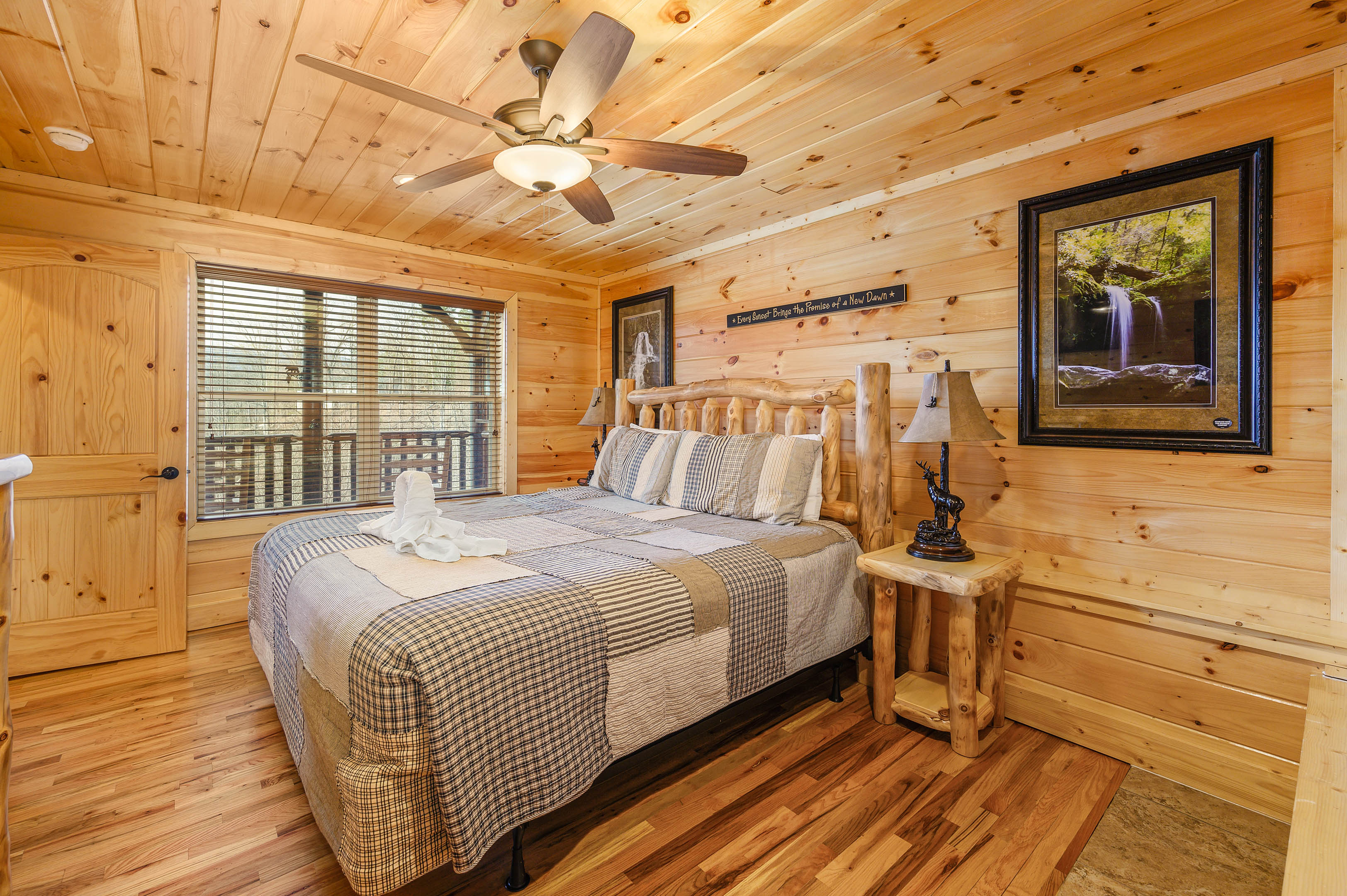 Bed 2: King, TV, Jacuzzi Tub, Ensuite Full Bathroom, Lower Level