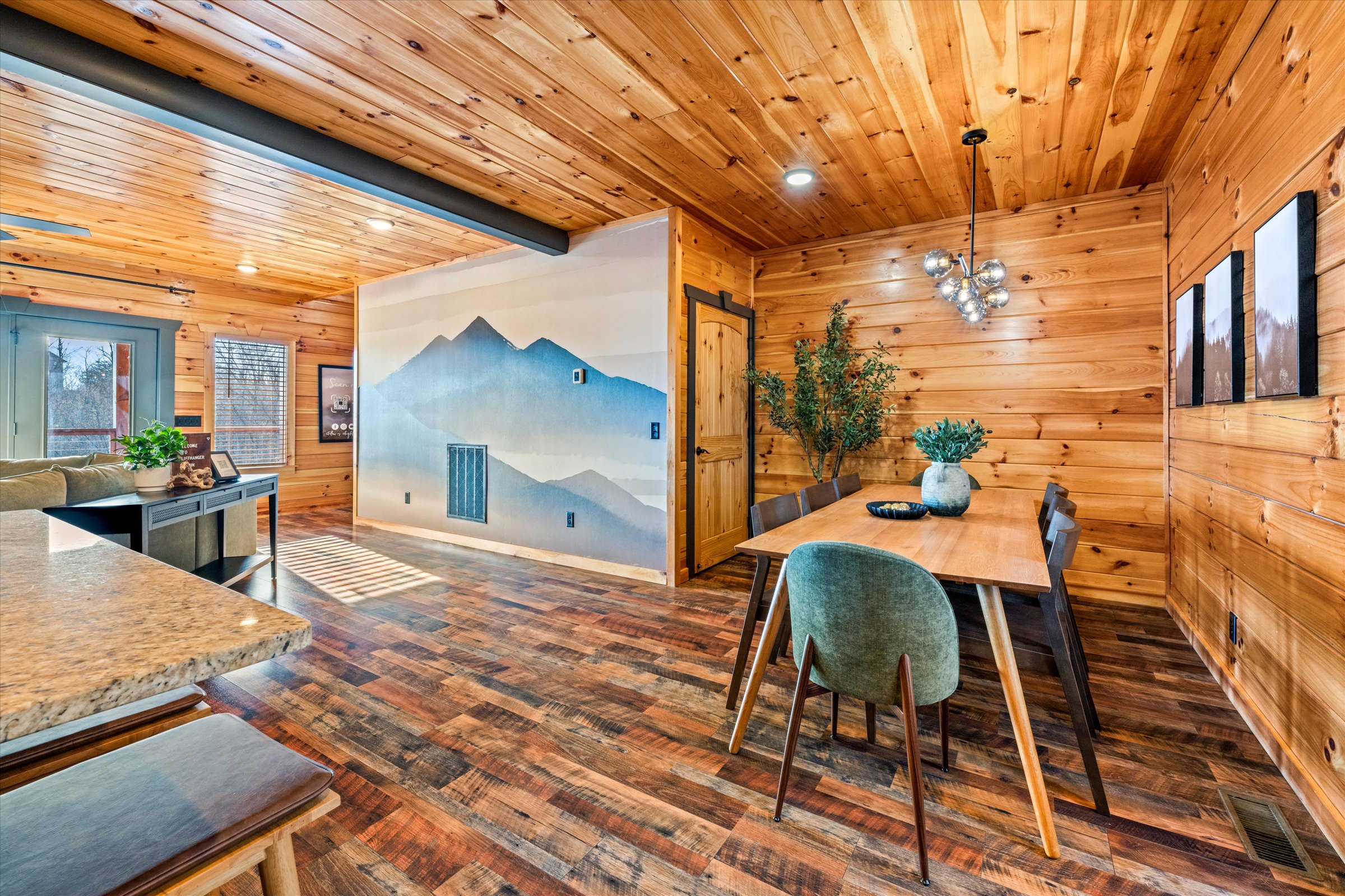 Gather, eat, and enjoy! 🍲 Perfect space for group meals.