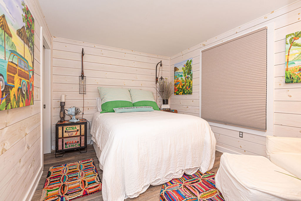 Secondary bedroom