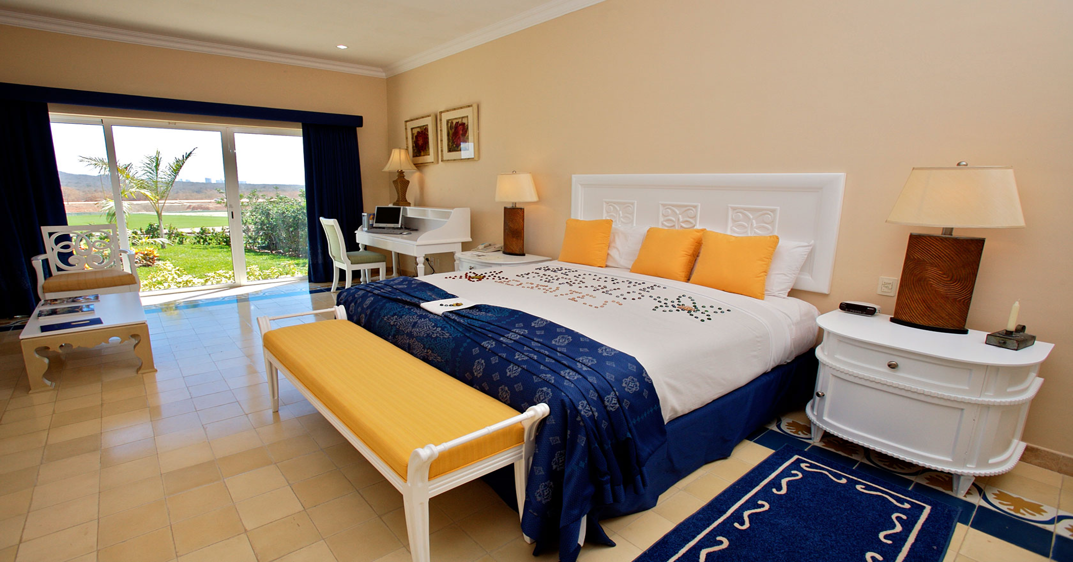 Owner Studio Suite at Pueblo Bonito Emerald Bay, Vacation Travel Exclusives