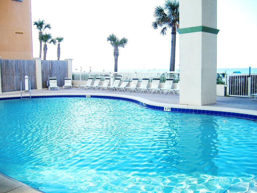 Gulf front pool