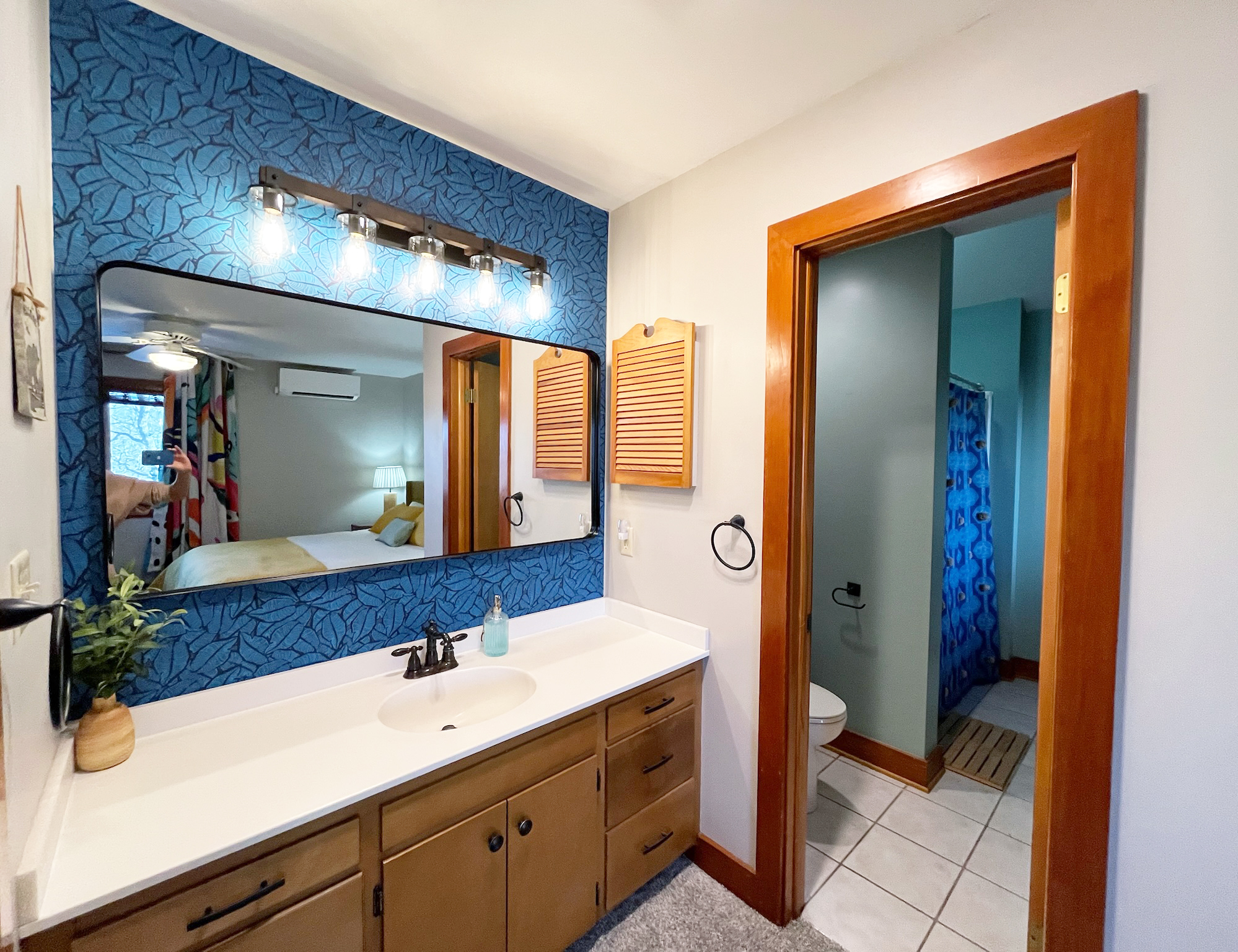 Primary En Suite Bathroom