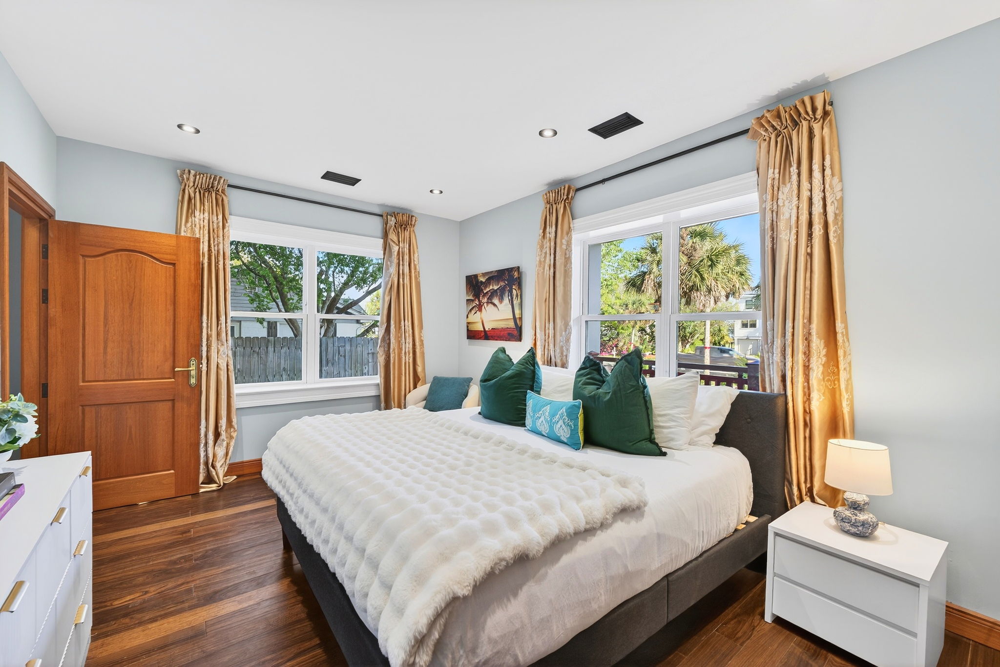 King Suite 2 | Rosewood Retreat | 2605 Palm Blvd, Isle of Palms, SC | IOP Escapes