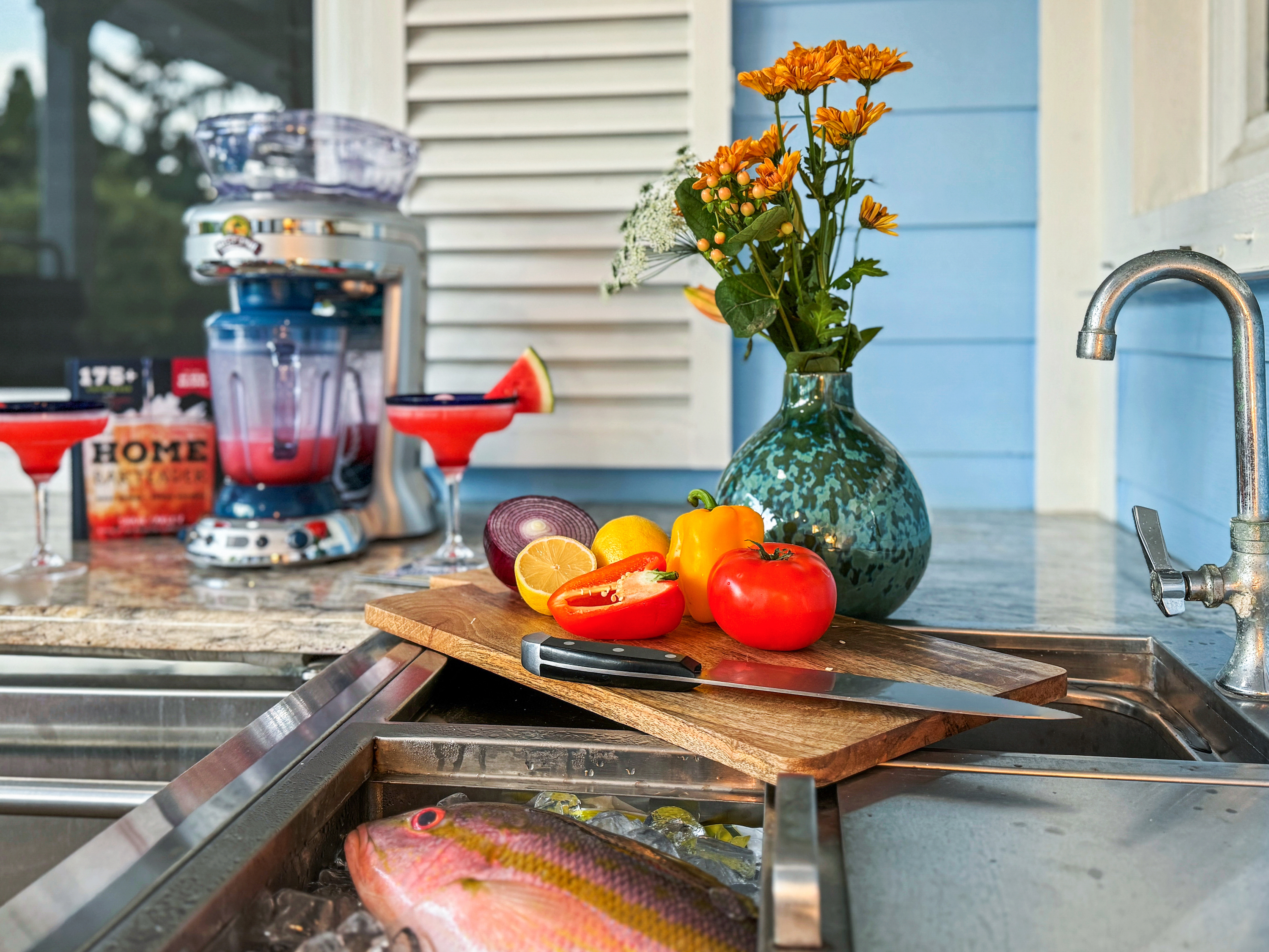 There's even an outdoor sink for proper meal prep.