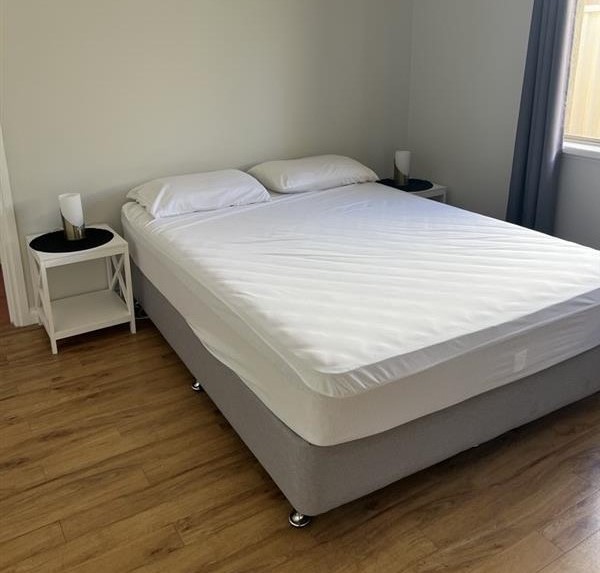 Main Bedroom  with Queen Size Bed