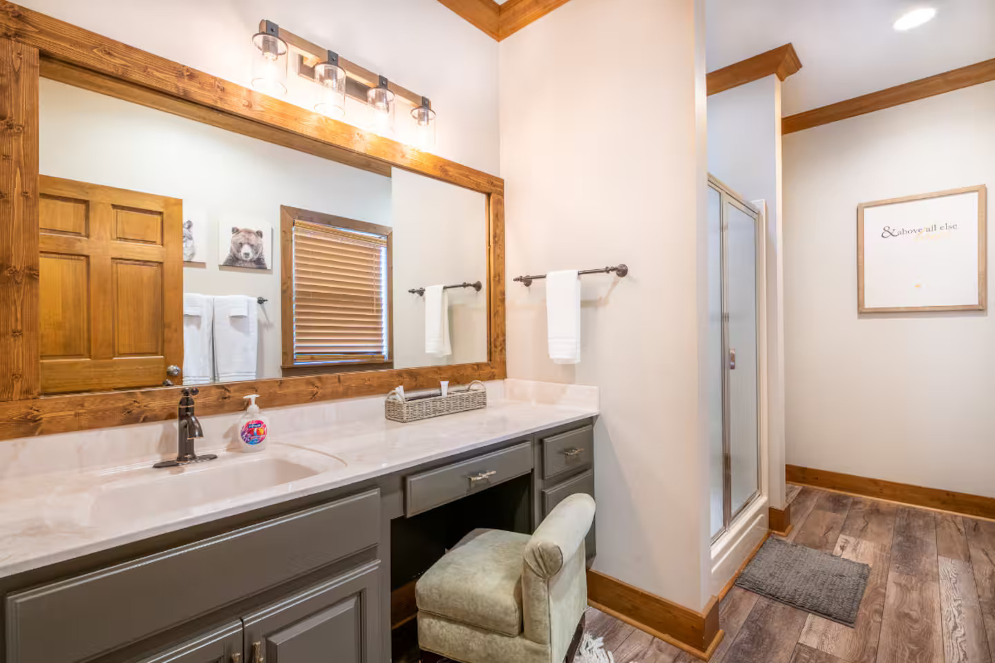 Upper Bathroom 2