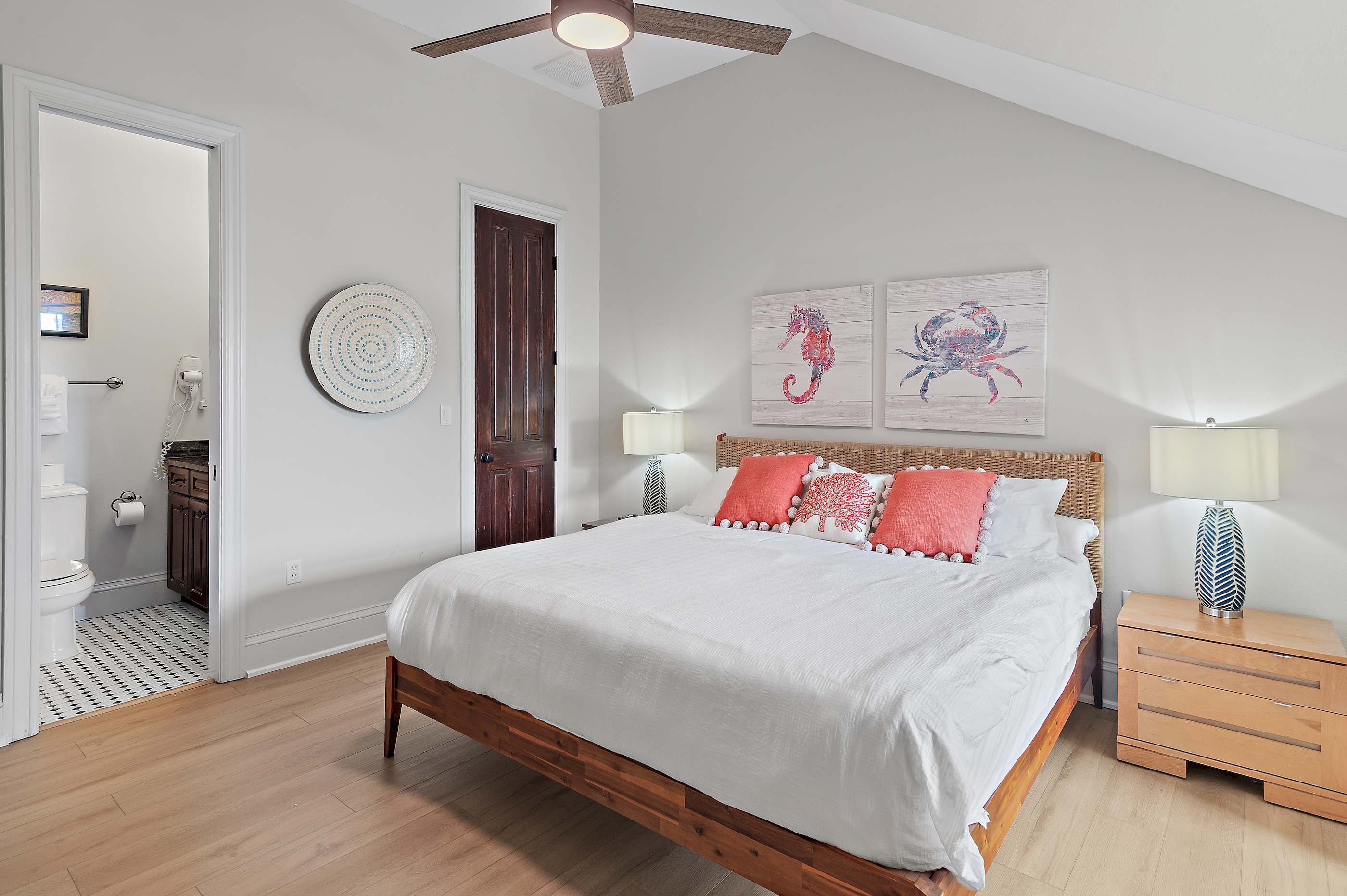 King Bedroom 1 with ensuite