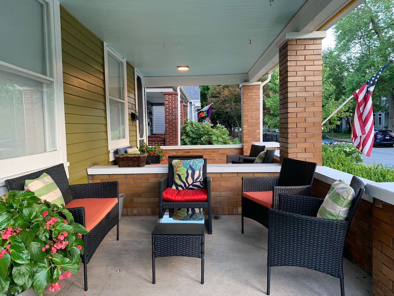 Unwind on the large, welcoming front porch as the neighborhood strolls by - perfect for a slow coffee or an easy evening cocktail. 