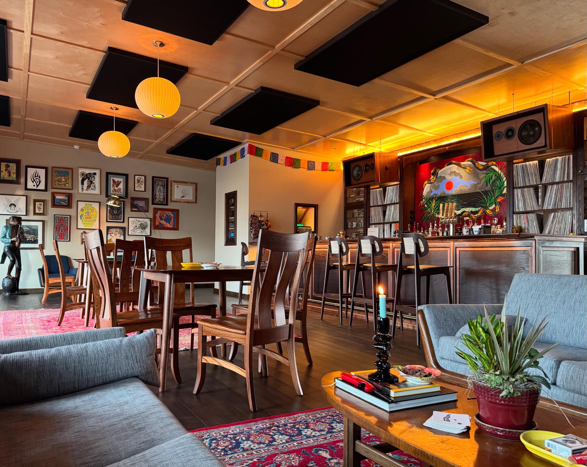 The Trestle Jazz Bar - 2 minute walk 