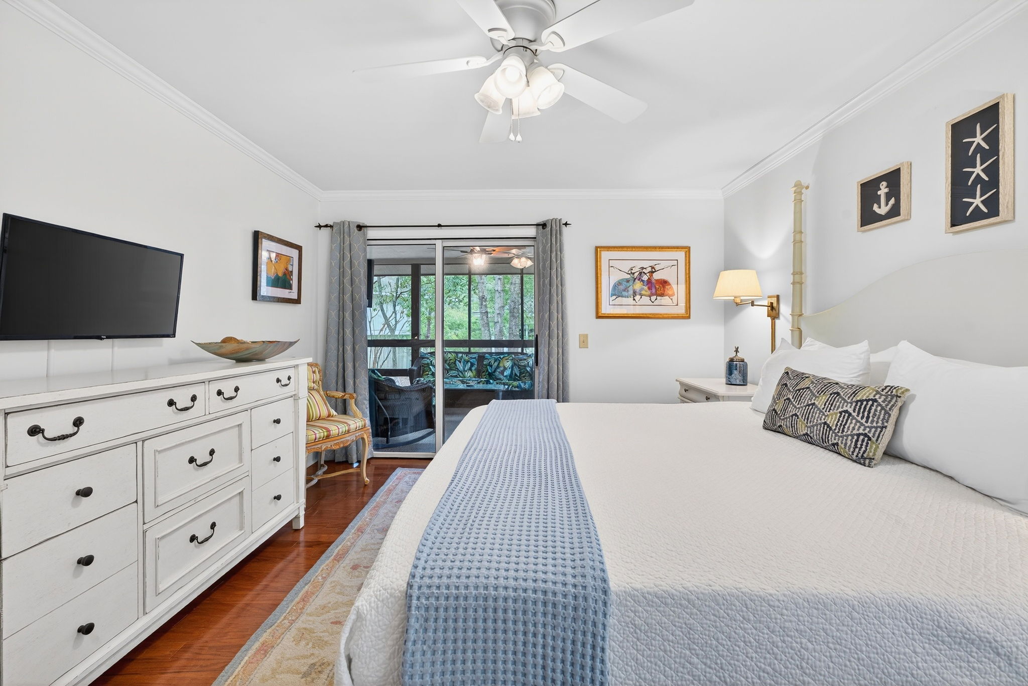 Primary King Suite | Seaside Cottage | IOP Escapes | 31 Twin Oaks, Isle of Palms, SC