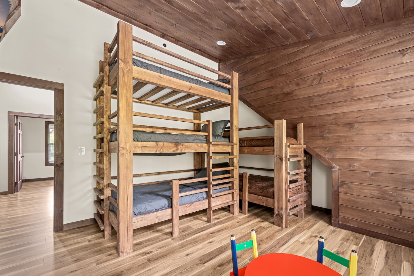 custom built in bunk bed room, featuring 5 twin beds (sleeps 5 people)