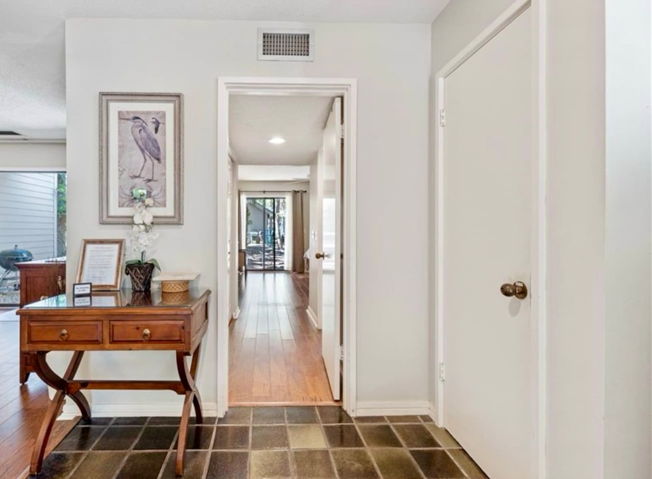Entry hall with desk