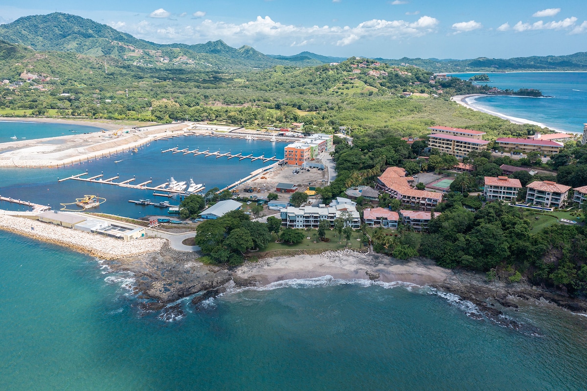 The new marina at Playa Flamingo, bringing new restaurants & bars and retail 