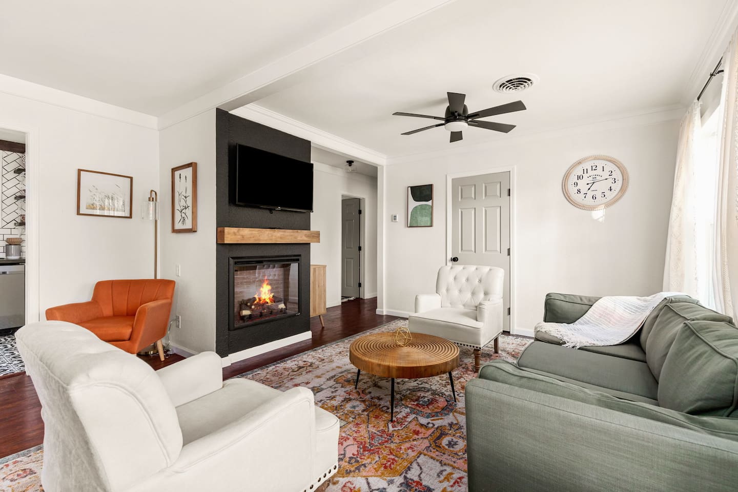 Comfortable living seating and a 4K Smart TV will make your stay relaxing and enjoyable.