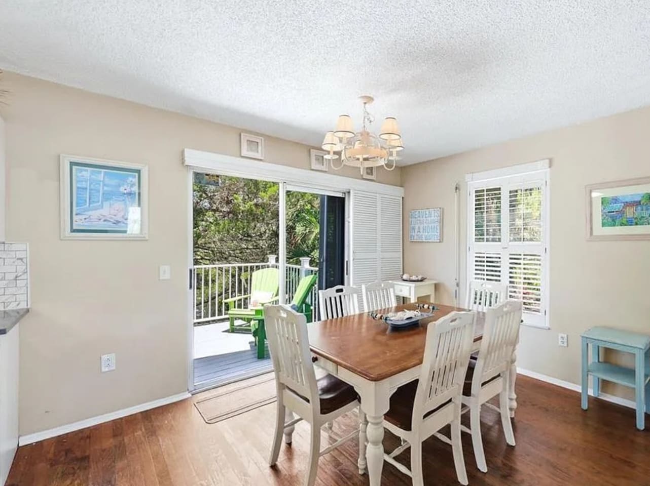 The perfect place to gather for a delicious family meal or a board game! 