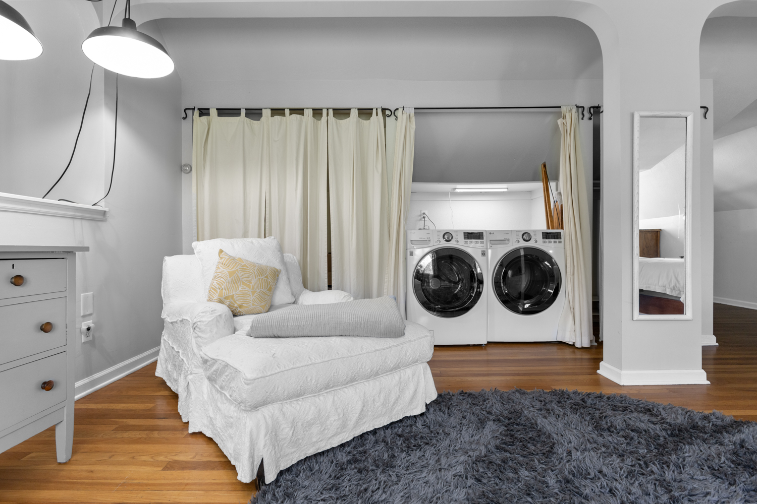 Upstairs Bedroom 1 | Washer/Dryer