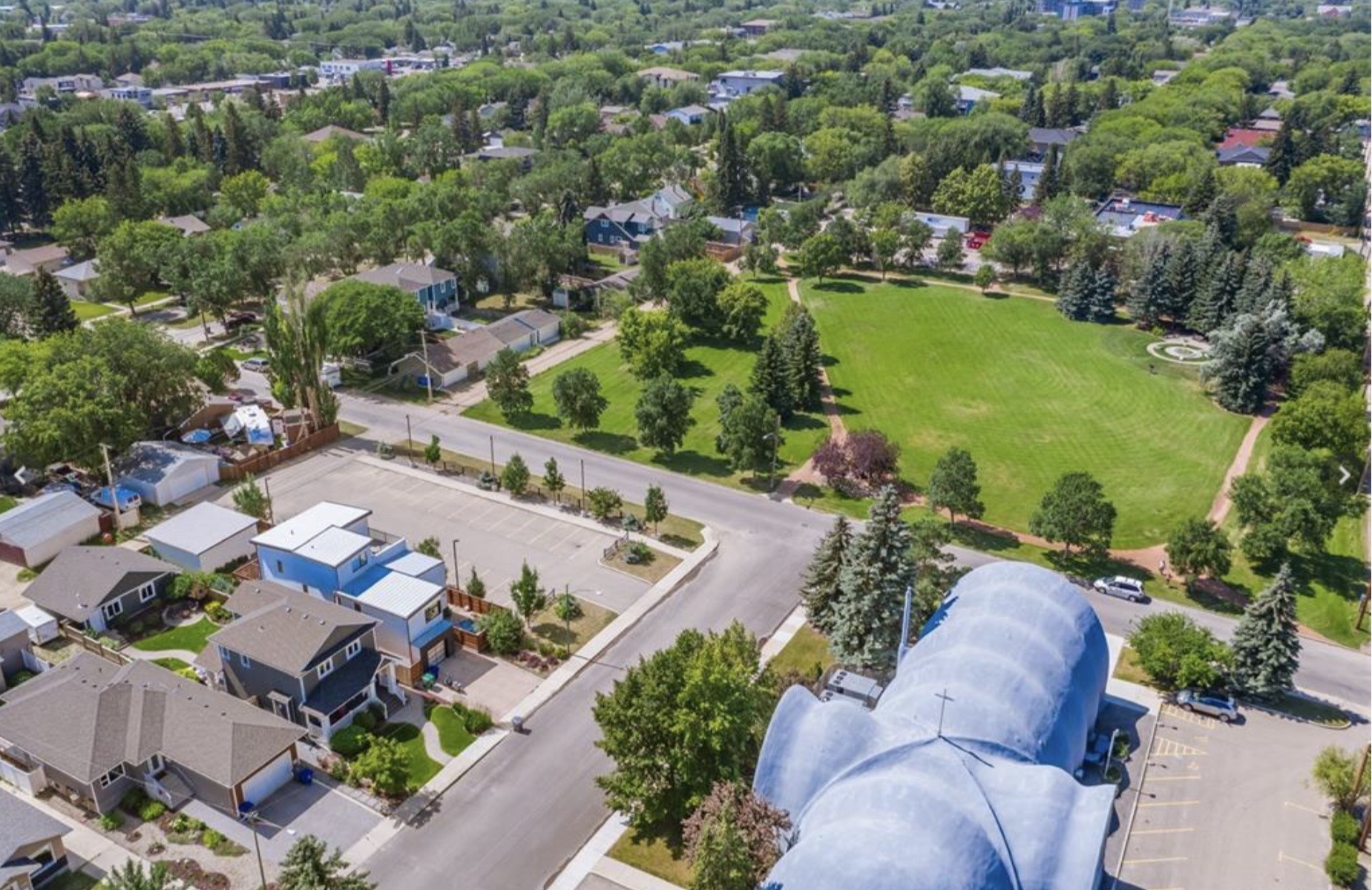 Varsity View neighbourhood with tree-lined streets, parks, and walkability