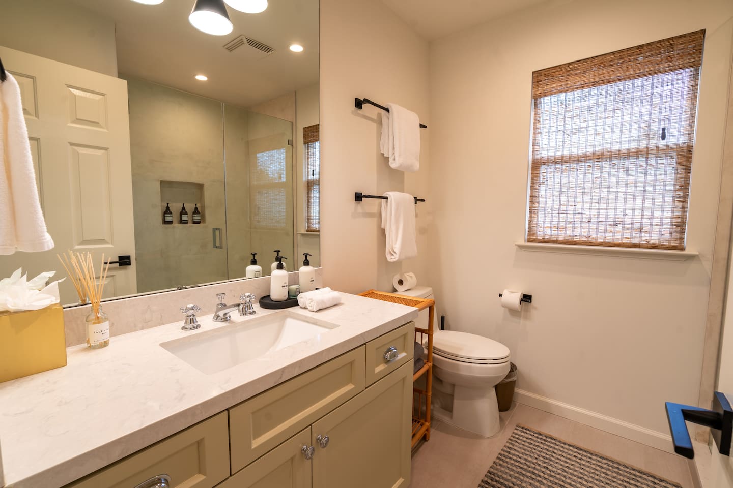 Bathroom 3 with shower