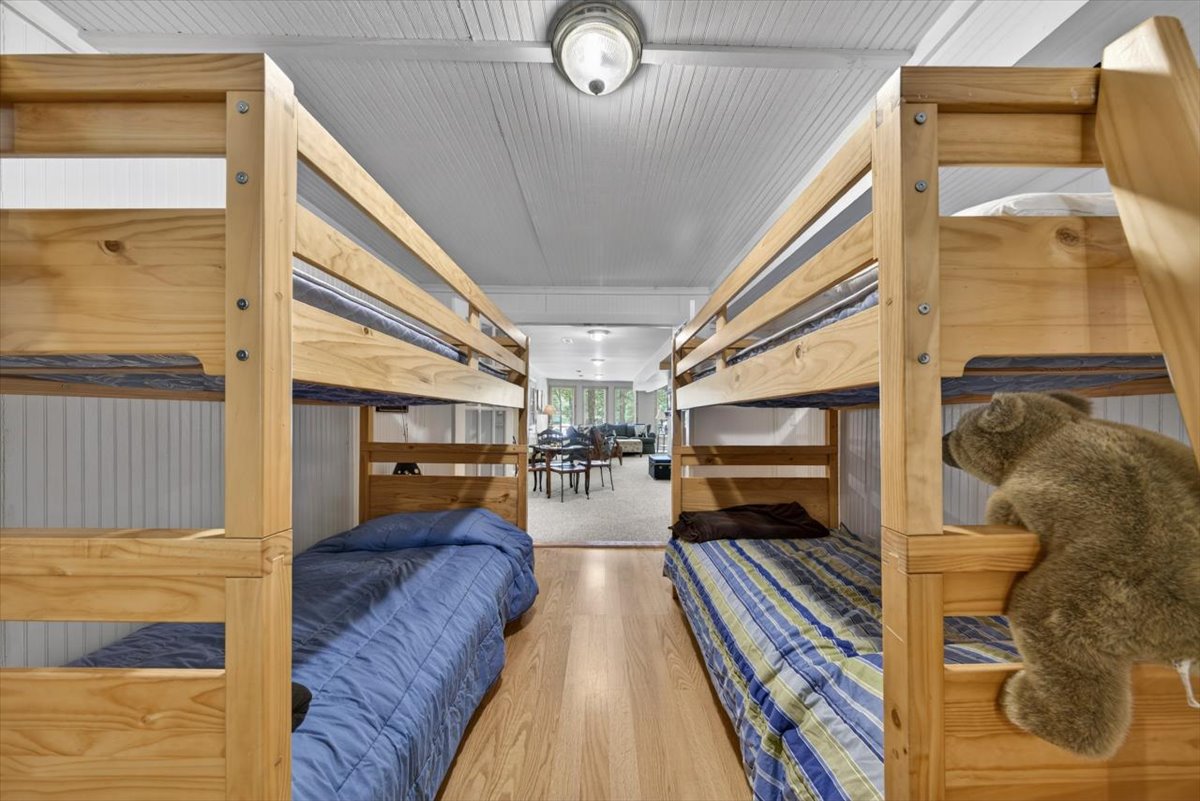 Fun bunk-style room with four twin beds—ideal for groups, kids, or friends.