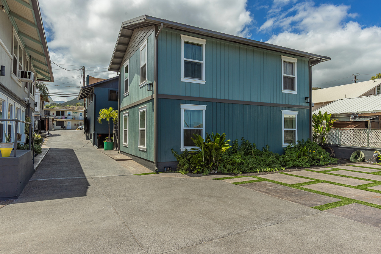 Parking Conveniently Located Just Steps From Your Door