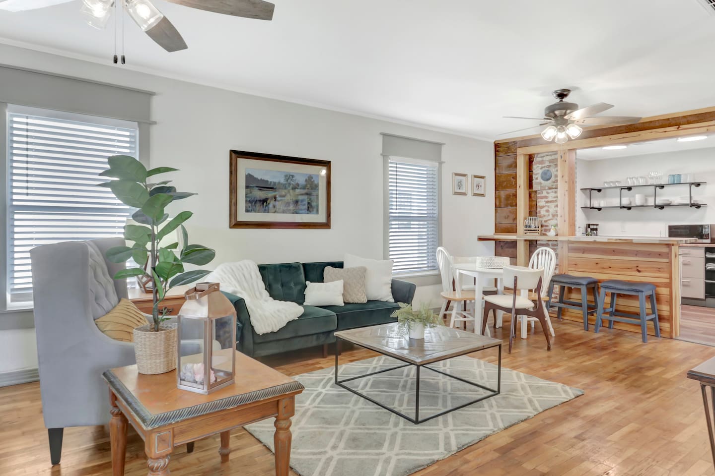 Living & Dining Area