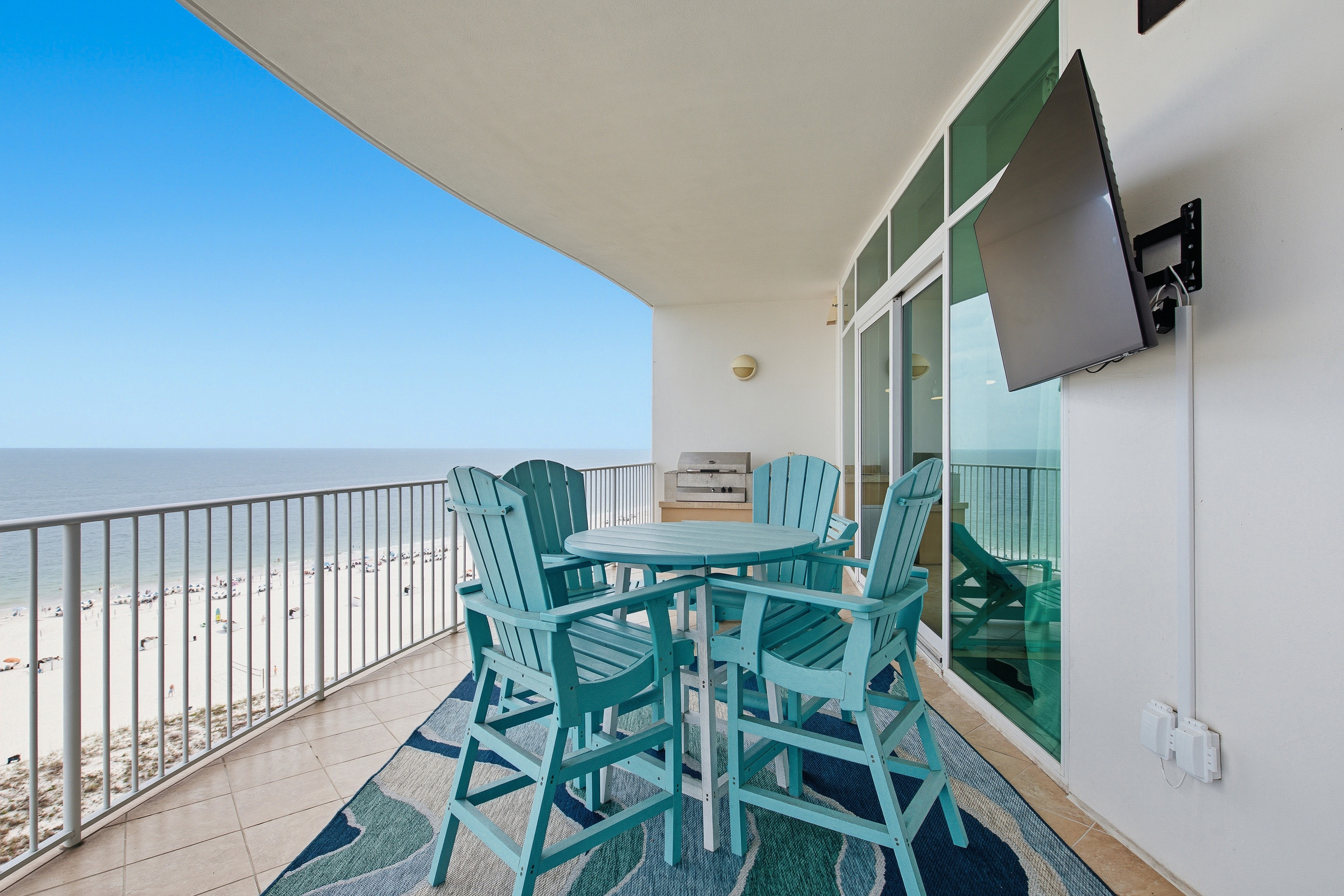 Private balcony with hot tub, grill, TV
