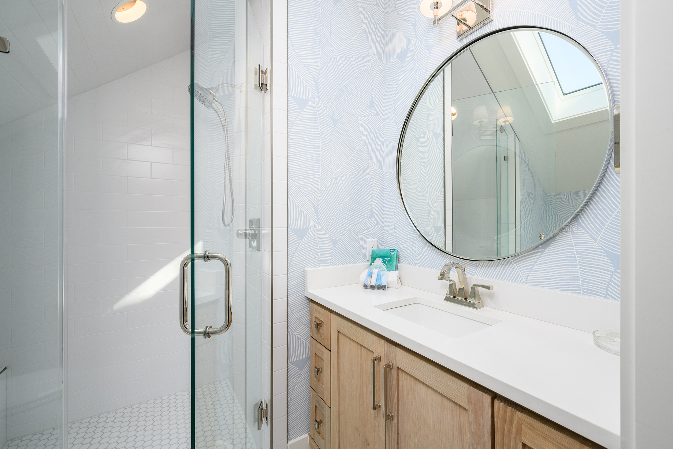 Upstairs back corner bedroom bath and vanity