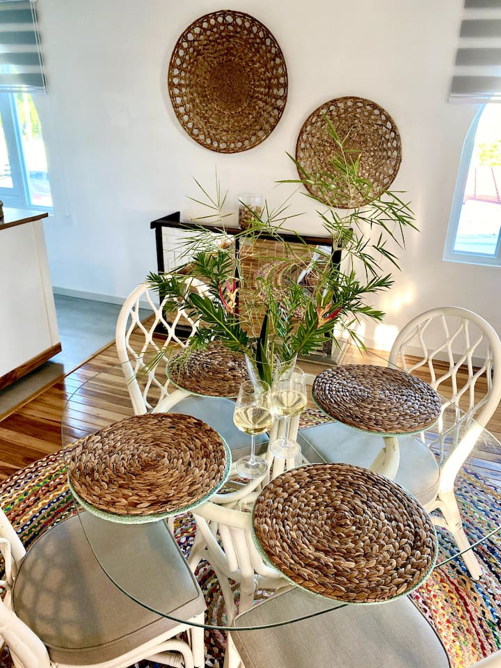 Here we have our dinning table in the Coral Suite. Perfect for breakfast before you head out on your adventures.