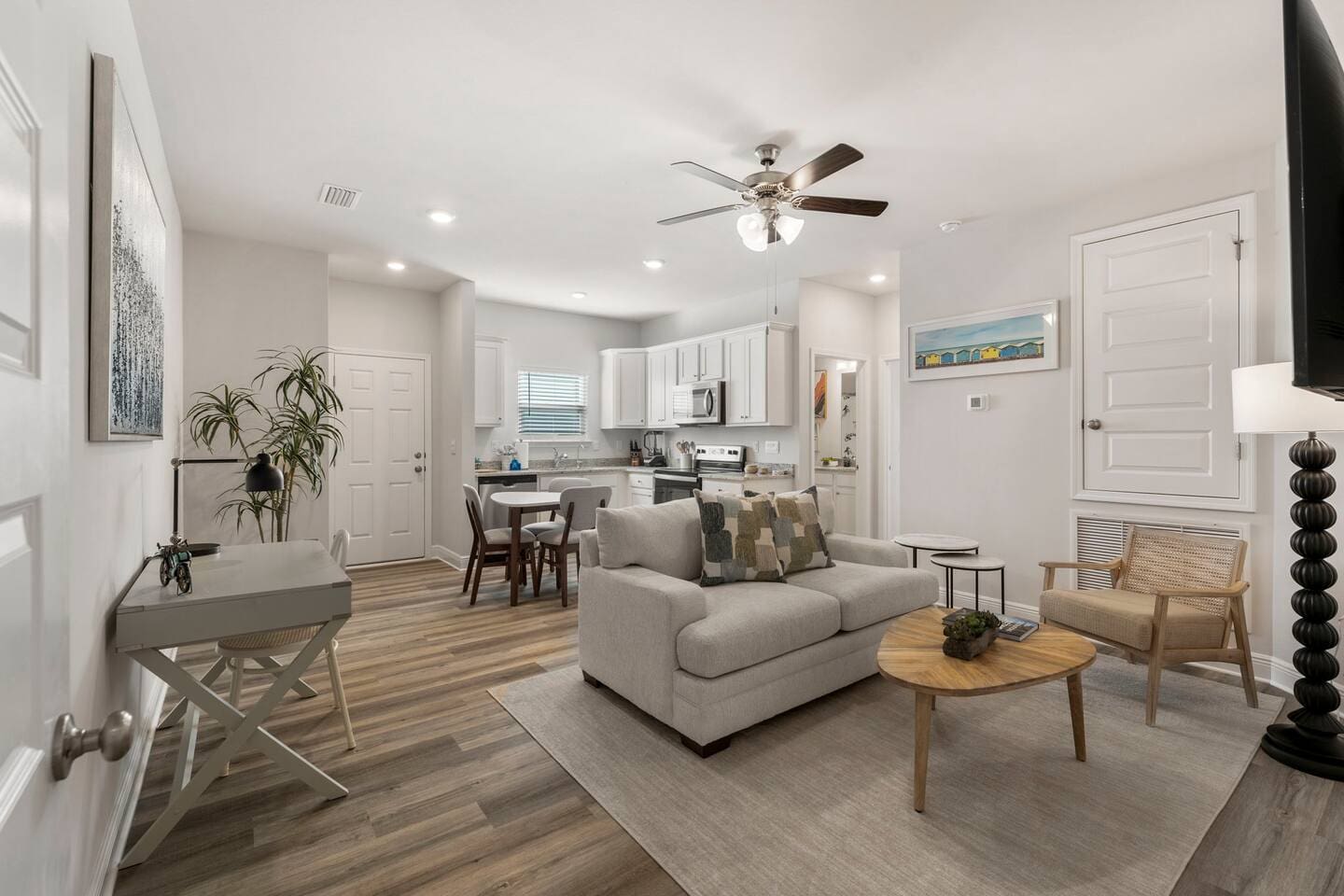 Private in-law Living room and Full Kitchen