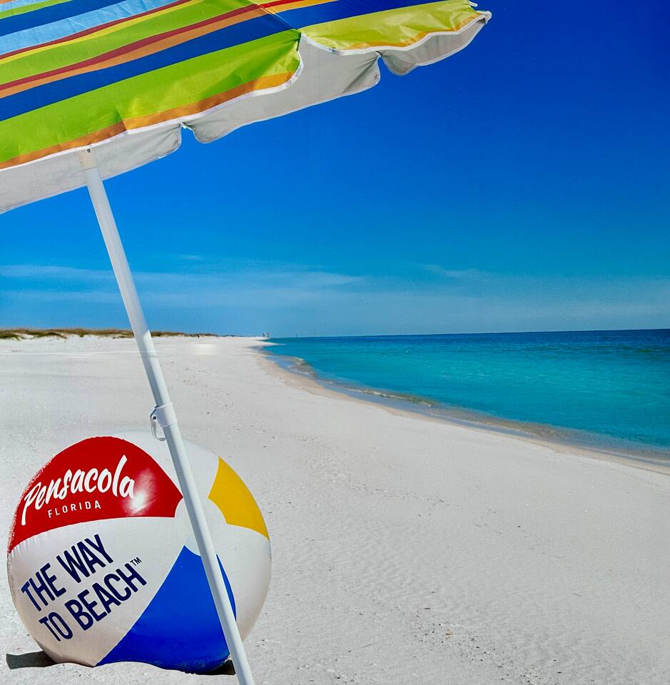 Eagle Beach is our absolute favorite spot!