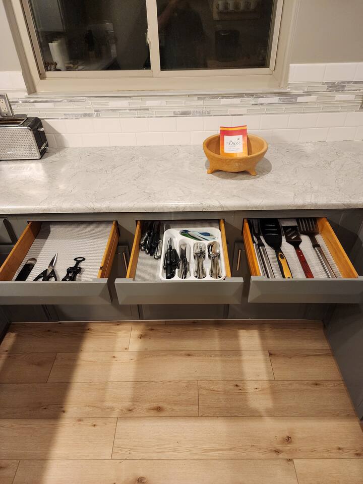 Drawers fully loaded for cooking. 