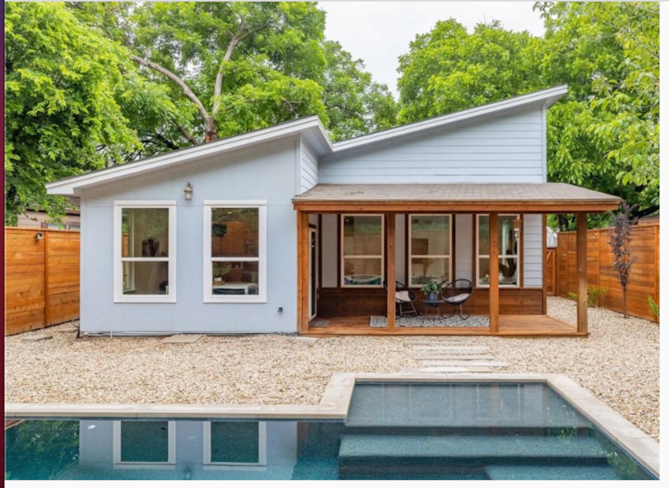 Amazing Large Pool that gets to 8ft deep!