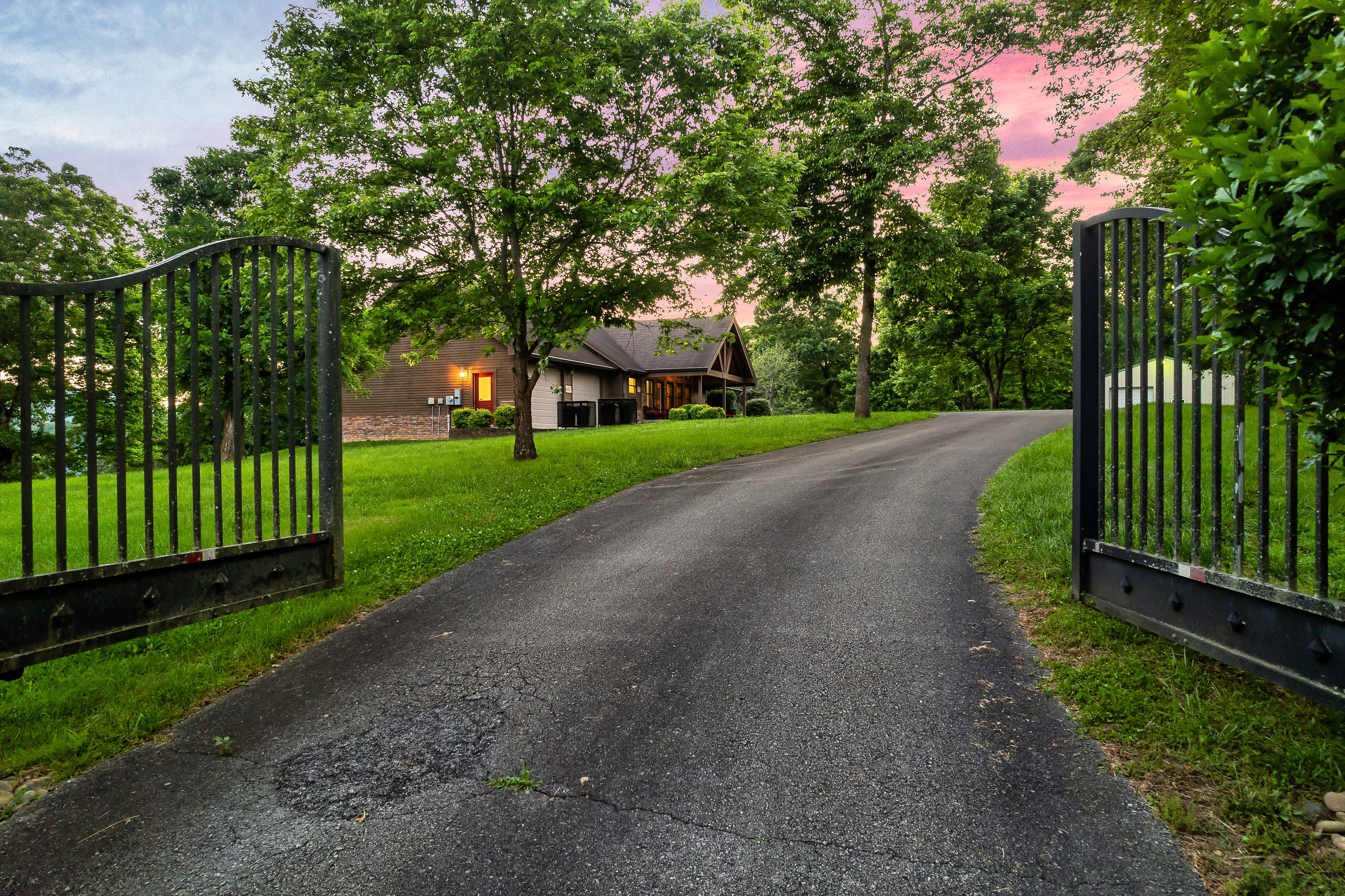 The Great Dayne — Sevierville, Tennessee — vacation rental