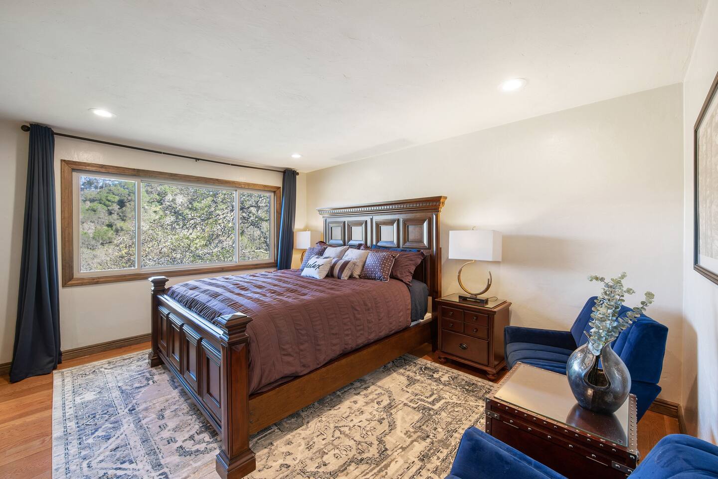 4 total bedrooms: 3 bedrooms with king beds and 1 bedroom with two queen beds.